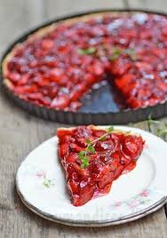 Tarte Fine Aux Fraises Roties Et Au Thym Recette Avec Des Fraises Recettes De Cuisine Recette