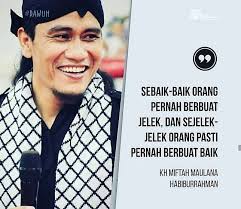 Setiap orang berhak untuk menjadi bodoh, tetapi kamu menyalahgunakan hak istimewa tersebut. 15. 40 Kata Kata Bijak Gus Miftah Tentang Kehidupan Penuh Makna Brilio Net Line Today