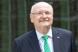 Medizinische Hochschule Hannover : Seniorprofessur des Landes Niedersachsen 