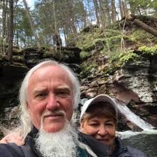 What was the name of the pizza restaurant before ANA auto parts in  Bloomsburg, PA?