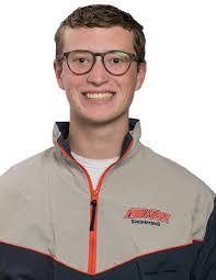 Ethan Roth's Instagram, Twitter & Facebook