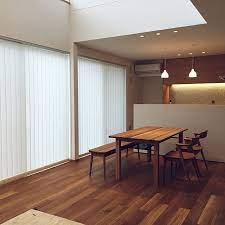 リビング バーチカルブラインド ルイスポールセン まだ生活感のない新居 オーク などのインテリア実例 2017 02 15 21 07 11 roomclip ルームクリップ バーチカルブラインド インテリア リビング バーチカルブラインド
