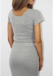 Ensemble jupe et crop top. Ensemble Crop Top Et Jupe Gris Outfitbook