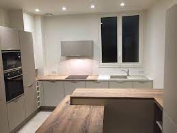 cuisine avec large plan de travail cuisinella amenagement cuisine meubles de rangement