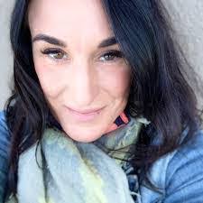 Michelle Monds's Instagram, Twitter & Facebook