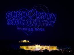 ESC: 3,000 Drones Over Schönbrunn Palace