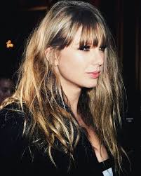 Pin By Ravi Jangid On The Queen Taylor Alison Swift In 2020 Taylor Swift Hair Taylor Swift Bangs Taylor Swift Hot