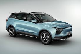 Aiways U5 Becomes First Electric Chinese Suv To Reach Europe Carscoops In 2020 Suv Electric Crossover Hybrid Car
