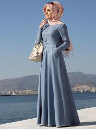 Simple Plain Flare Abaya Is One Of The Modest Muslim Girl S Fashions That Can Groom Up Their Gorgeou Moslem Fashion Muslimah Fashion Outfits Muslimah Fashion