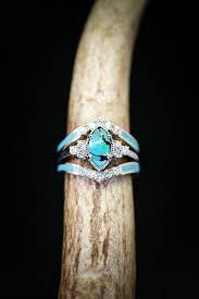 For a bit of adornment, pick a ring that is decorated with diamonds. Pin On Ring