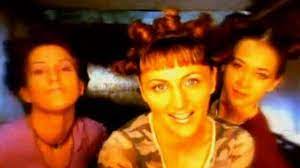 Reni jusis (born march 29, 1974 in konin, raised in mielno) is a polish pop singer, songwriter and producer. Zakrecona Reni Jusis Konczy 43 Lata Pamietacie Jej Najwieksze Hity Magazyn Rmf Fm