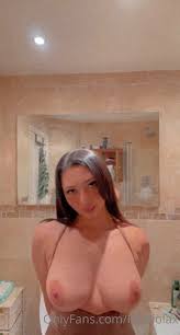 Watch online Lola London aka onlylolalondon OnlyFans - Can I be your  valentines date on X-video