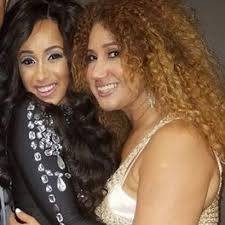 Cardi's Mom Is So Pretty & Looks Like She Could Be Her Sister! 🩷🌸🩷 # cardib #cardi #bardigang #family