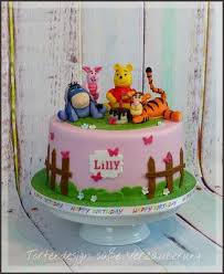 Join winnie pooh and his friends on their adventures in the hundred morning forest. Winnie Pooh Cake Kindertorte Motivtorten Tortendekoration