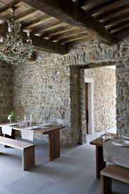 La Deco Avec Pierre Apparente Archzine Fr En 2020 Maison En Pierre Maison Parement Pierre Interieur