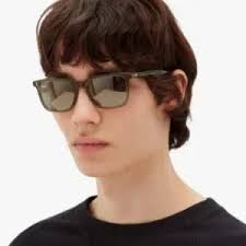 Oliver Peoples