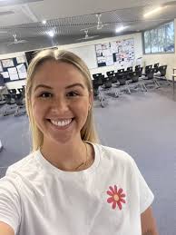 Friday spent with an incredible group of Year 9 Girls from Springside West  Secondary College for The Flourish Journey 🌸🤍