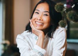 A New Exhibition in Paris Reveals Some of Elsa Schiaparelli's Most Iconic  Designs