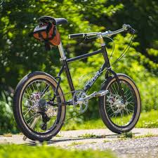 Adrian S Proto Neutrino Is A Super Fun And Rad Ride A Full And Comprehensive Gallery Is Coming Soon Veloorange Neutrino M Commuter Bike Riding Gravel Bike