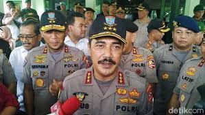 Kapolri jenderal idham azis baru saja menerbitkan aturan baru soal pam swakarsa. Ini Dia 8 Jenderal Calon Kapolri Versi Ipw