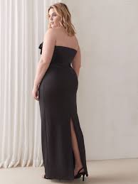 Divina Long Black Gown Black Halo