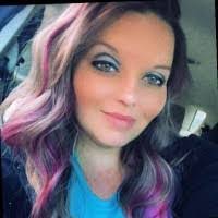 Alicia Minnick's Instagram, Twitter & Facebook