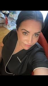 Mr & Mrs Tannie 💕 Håll kvar din bränna även under de mindre soliga  tidspunkterna, utan att skada din hy 👌🏻