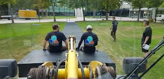 Ihr kunstlehrer hat ihnen gesagt, dass ein gutes bild einen punkt von interesse haben sollte, und der rest der punkte geht einfach, um das stück schöner zu machen. Landschaftsgartner Bauen Ihre Messe Dega Galabau Das Magazin Fur Den Garten Und Landschaftsbau