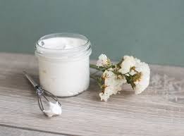 Chantilly De Karite Et Coco Decouvrez Nos Recettes Et Realisez Vos Produits D Aromatherapie Mousse Kokosolie Arganolie