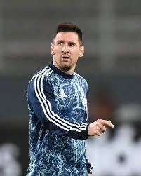 كاين اللي سهران باش يدوي مع صاحبتو...