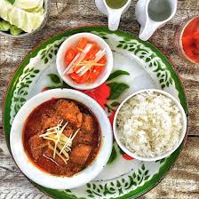 The origins perhaps are closer to the northern thai border in myanmar, where a pork curry called wet tha hin (ဝက်သားဟင်း) includes a sour component, just as. Menu Delivery Thai Street