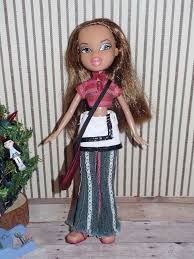Yasmin Bratz Doll With Clothes Shoes Brown Hair Green Eyes 8 Mattel Mga Brown Hair Blue Eyes Best Purple Hair Dye Brown Hair Green Eyes