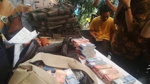 Sebab, tuyul juga kerap disebut sebagai makhluk dengan peradaban tertinggal. Tiga Petugas Pengisian Atm Sikat Uang Bca Rp 1 4 Miliar Tribunnews Com Mobile