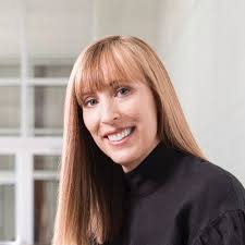 Kari Herrin's Instagram, Twitter & Facebook