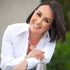 Sandra Elena Escalona (@sandraescalonah) • Threads, Say more