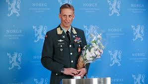 Military strategy and campaigning , nato , strategic leadership , war policy and national security. Generalmajor Eirik Kristoffersen Blir Ny Forsvarssjef Forsvarets Seniorforbund