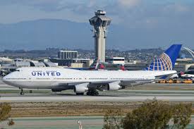 United 787 at sfo…viewed from inside a mercedes! United Airlines To Retire Boeing 747 In 2017 Airway