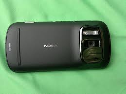 Nokia 808 PureView (retail unit)