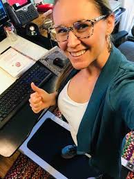 34 Home Office Items Reviewers Literally Called “Lifesavers”