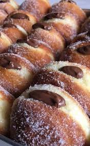 Recette Bomboloni Delicieux Beignets Italiens 750g Recette Recette Beignet Chocolat Recettes De Cuisine Recette Beignet