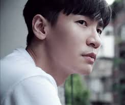 EDEN WANG 登| J個眼神在說什麼呢？ #yeewang#life#man#eyes#story