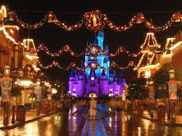 Disneyland Christmas Decorations Hd Wallpapers Hd Desktop Wallpaper Genovic Com Disney World Christmas Disneyland Christmas Disney World Honeymoon