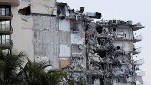 Los bomberos del condado de miami beach confirmaron la primera víctima mortal del derrumbe, que se produjo en plena noche cuando los. Flf9keauzeff7m