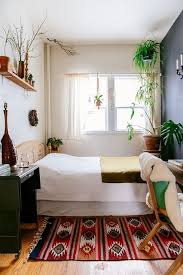 Desain kamar tidur minimalis ukuran 3 x 3 meter ini terlihat sederhana namun penataan yang pas membuat kamar tidur terlihat masih ada ruang tersisa. 11 Ide Desain Kamar Tidur 3x3 Terkeren Dan Nyaman Yuk Ikuti Triknya