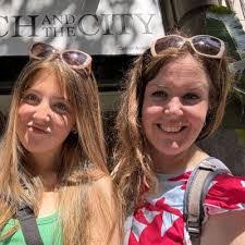 Jayne Rowe's Instagram, Twitter & Facebook