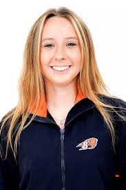 Hattie Hopper's Instagram, Twitter & Facebook