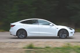 Edmunds also has tesla model 3 pricing, mpg, specs, pictures, safety features, consumer reviews and more. Tesla Model 3 Standard Range Plus 2019 Uk Review Autocar