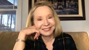 Wandavision Debra Jo Rupp On Mrs Hart Theories Exclusive Youtube
