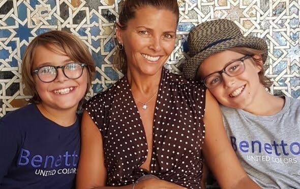 Sónia Araújo emociona seguidores ao recriar fotos de família 14 anos depois: “Olhem só como estamos crescidos”