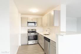 Newly painted and carpeted nice clean 1 room studio with separate kitchen with eating area. Elizabeth Nj Apartments For Rent Homes Com